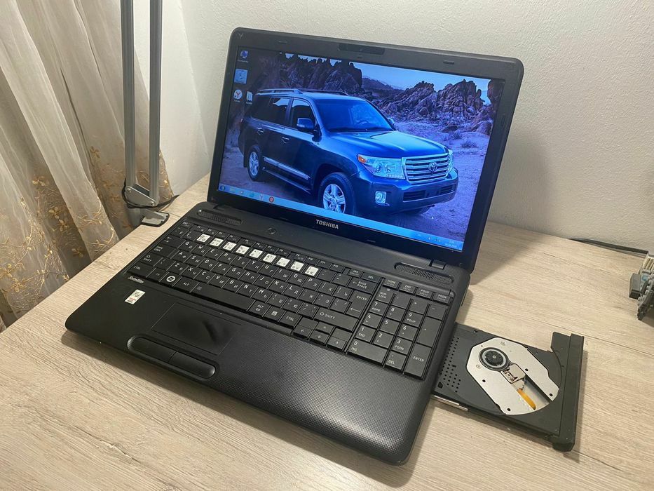 Toshiba AMD Triple core/SSD