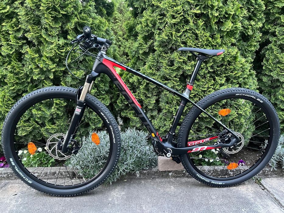 Bicicleta MTB FOCUS RAVEN FULL Carbon M 29" Furca pe Aer 3x10 Shimano SLX