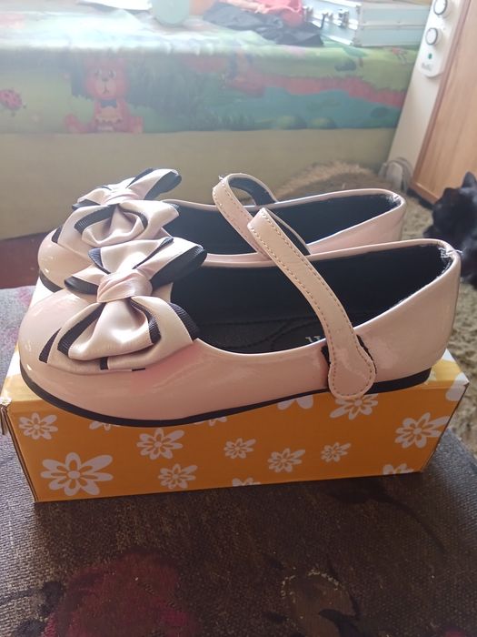Продам туфли детские