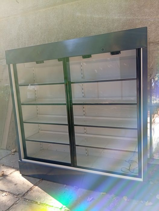 Витрина холодильник