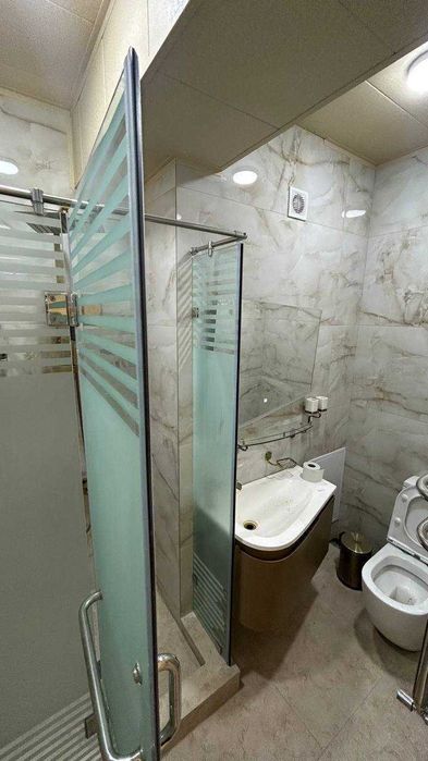 ул.Айбек МЦ ШОХ ЖК Каратстрой 4-комн 6/9 160 м² 2 с/у евроремонт