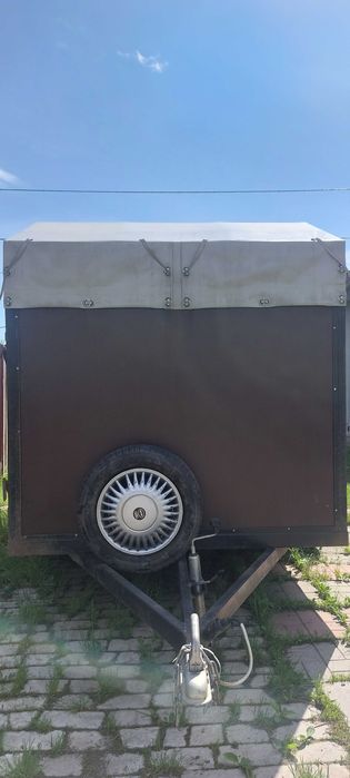 Продам коневозку.