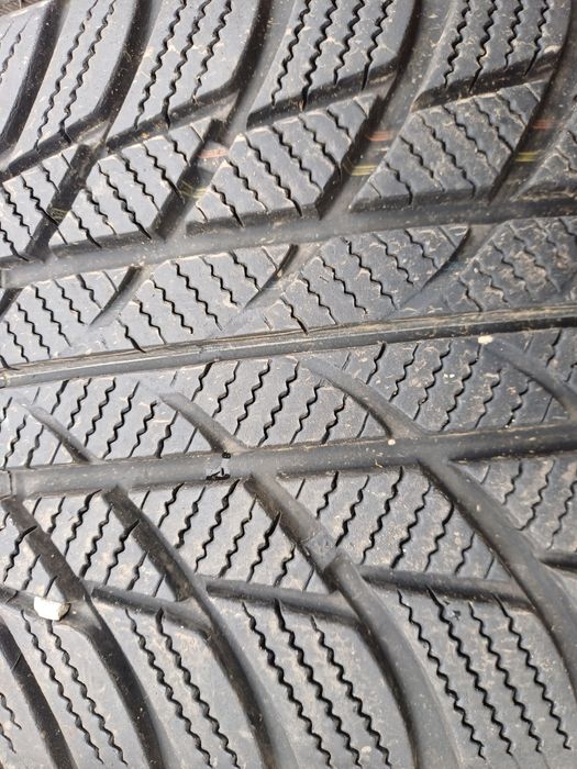 Гуми 225/45/18 Бриджстоун