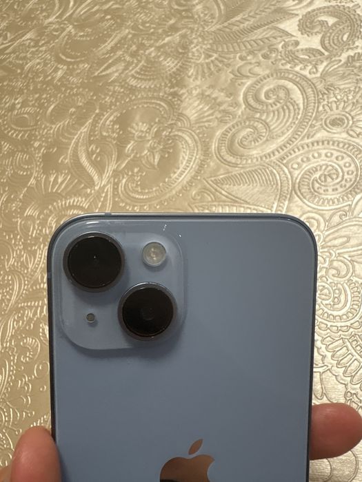 Iphone 14 culoare baby blue