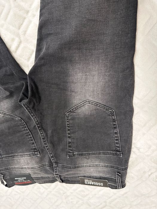 Pantaloni DSQUARED2 noi