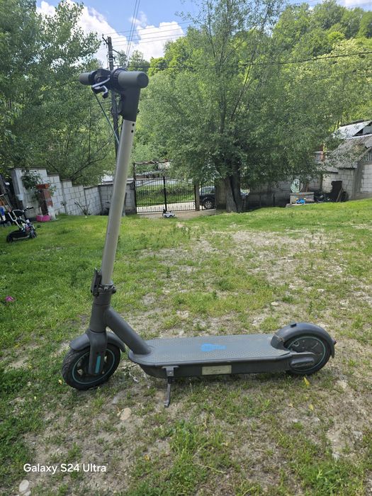 Vând trotinetă electrică Motus