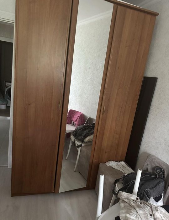 Продам Шкаф шифонер есть доставка