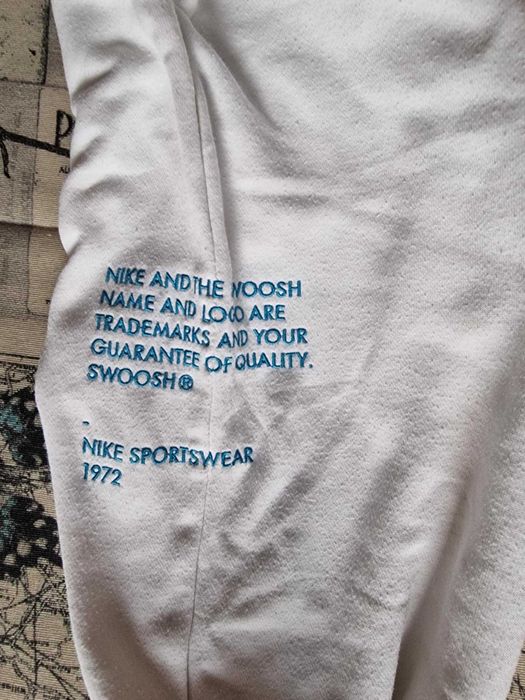 Оригинална долница Nike Swoosh