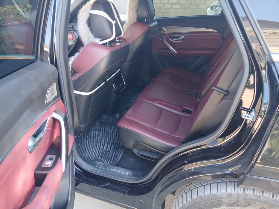 Jetour x70 plus 2023 yil 38 000 yurgan kraskasi radnoy