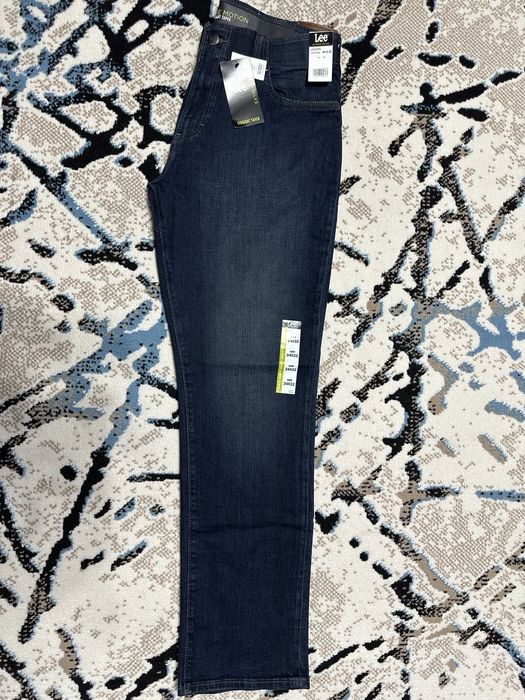 Джинсы Lee extreme motion.р. 33\32:34\32:36\32..