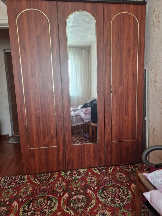 Продам спальный гарнитур