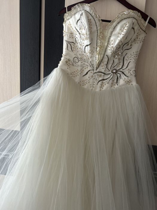 Продается свадебное платье