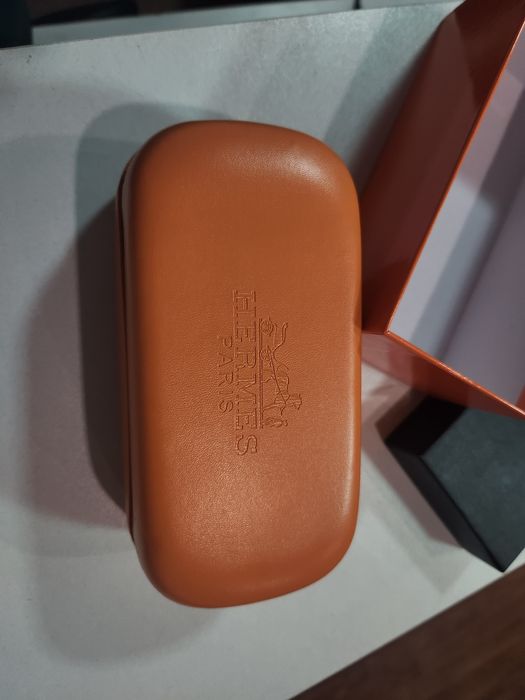 Срочно продаётся Солнцезащитные очки Hermès