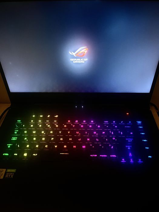 Laptop de vanzare