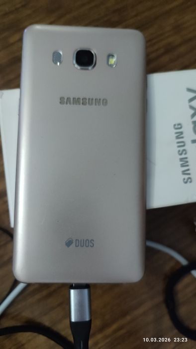 Продам мобильный телефон