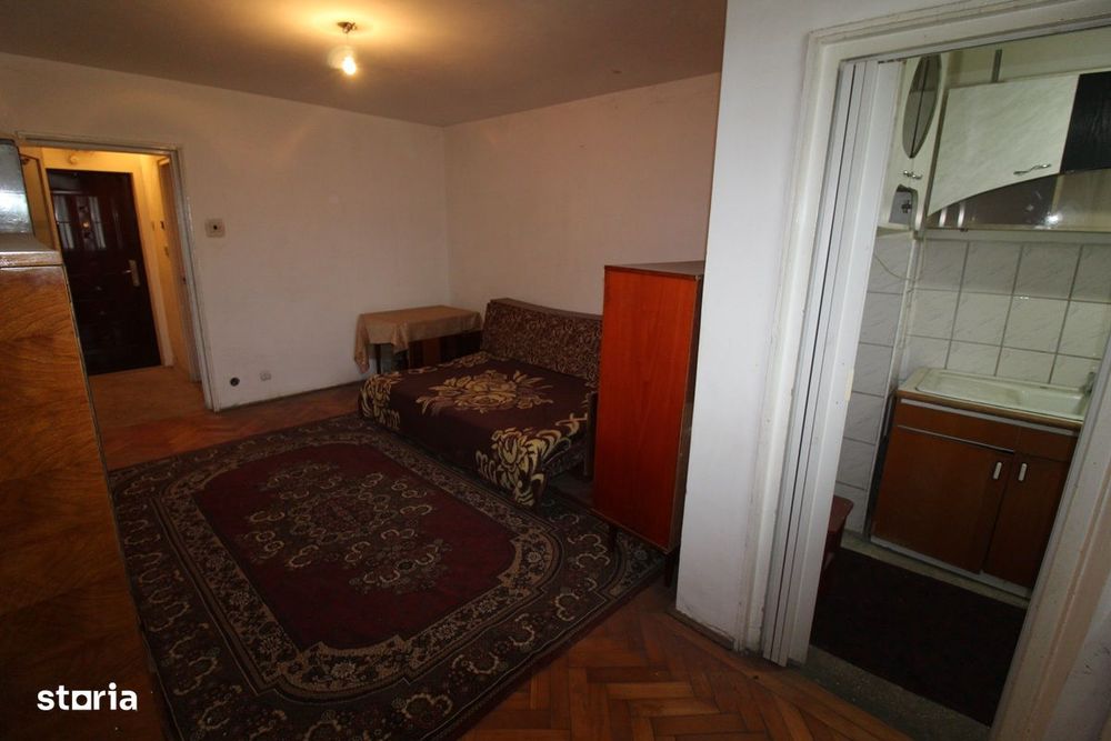 Vând garsonieră în Hunedoara, zona Micro4-Flacăra, et 8 — fotografia 2