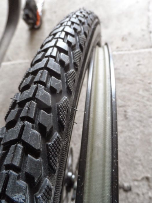Външни гуми за велосипед колело GRIPPER 28x1.35 / 28x1.60