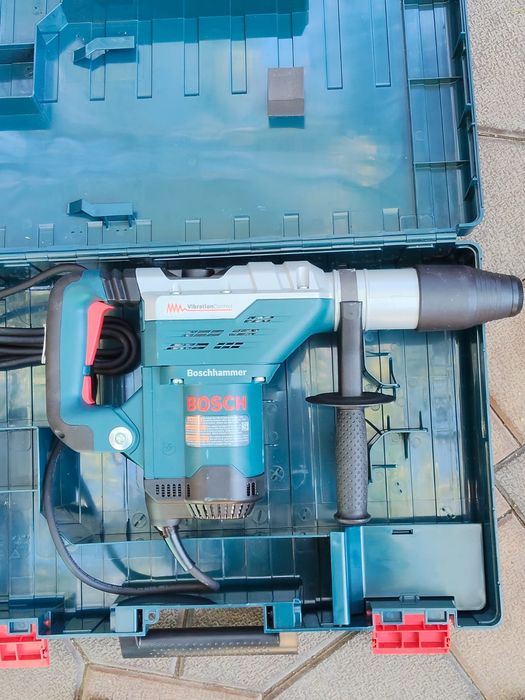 Rotopercutor Bosch GBH 5-40 DCE  nou 0 km