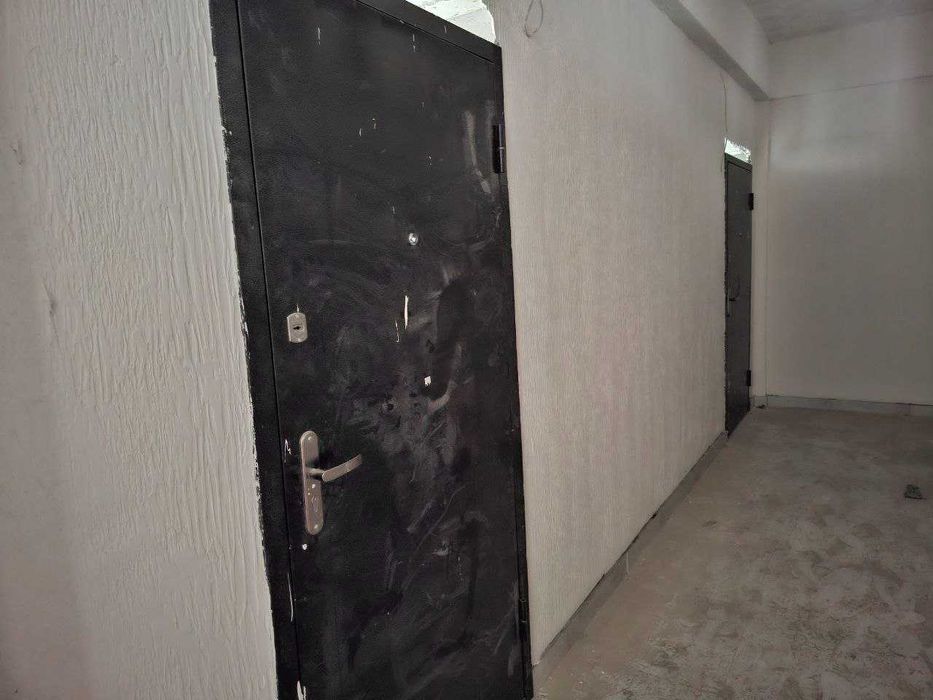 Ёнма-ён жойлашган 2 та квартира тезда сотилади (70 м2 ва 80 м2)