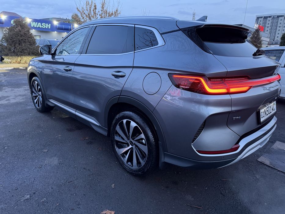 Автомашина BYD GIBRID