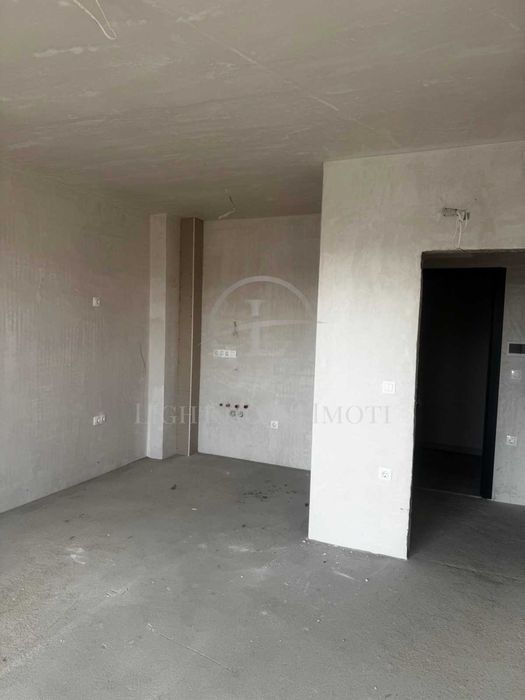 Продава се Двустаен апартамент в Пловдив, Кършияка - 70 кв.м за 838 €/кв.м - Снимка #1