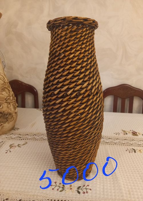 Вазы декоративные