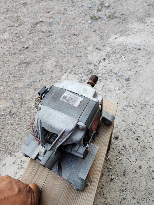 Продам электромотор