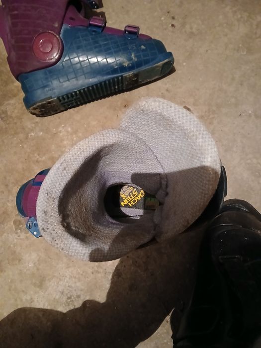 Clapari schi marime 42