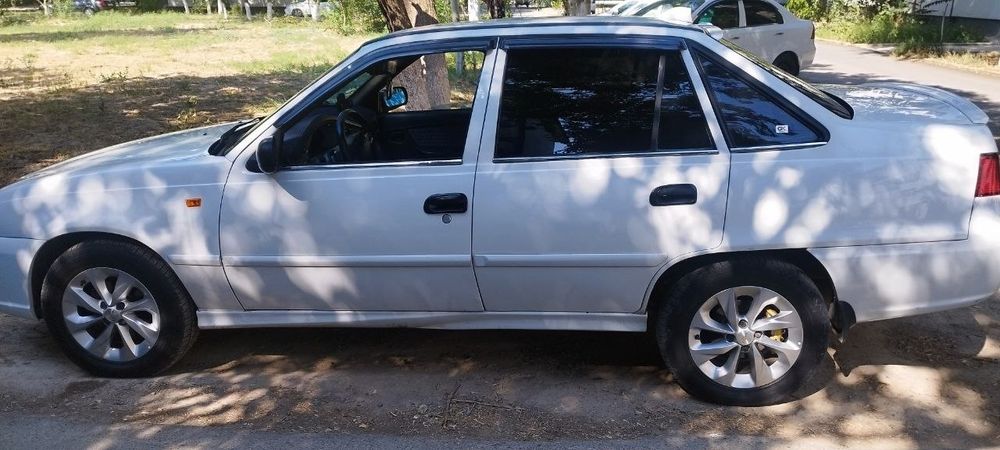 Срочно продам нексия 2