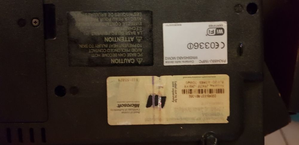 Vând Lap Top Toshiba