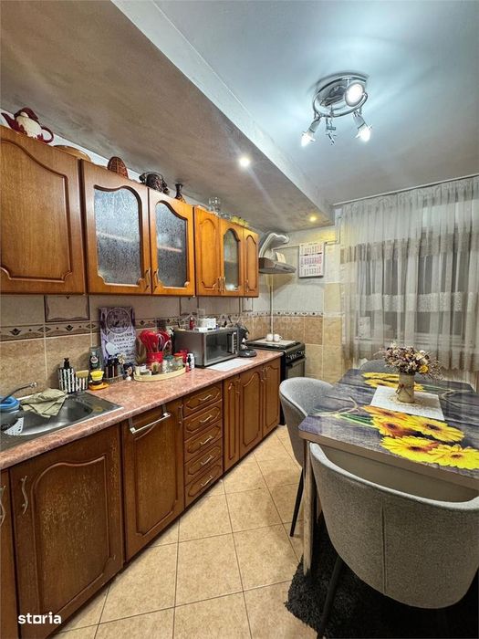 3 camere - 2 bai - Parter