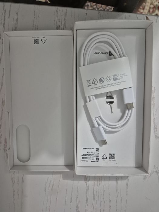 Телефон самсунг А 16