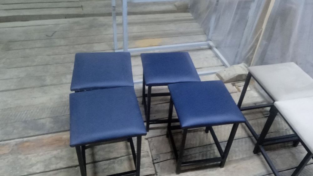 Табуретки металлический