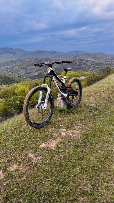 Vând Specialized Demo 8 I – 2012