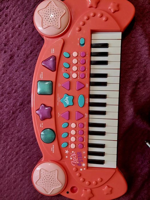 Детски музикален клавир