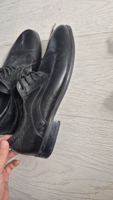 Кожный туфли ерлердің