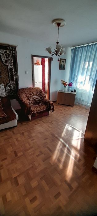 Срочно продам 2к, 5/5, район Спутник за 9млн 300!!!