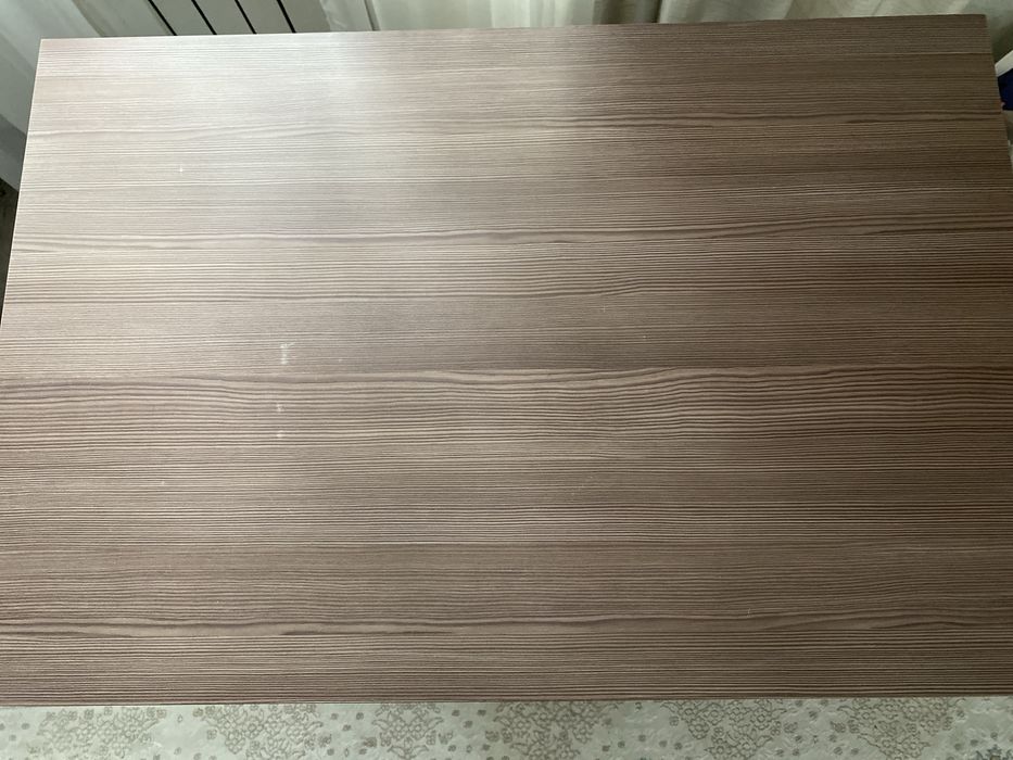 Кухонный (обеденный) стол