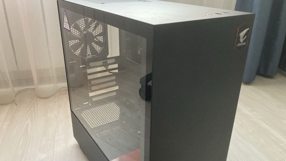 Продаю корпус NZXT H510i