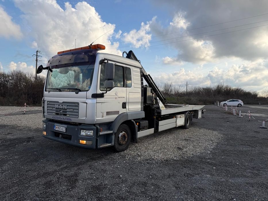 MAN TGL12.210 Macara/Placa hidraulica/Furca Autospeciala  cu macara/placa hidraulica/furca