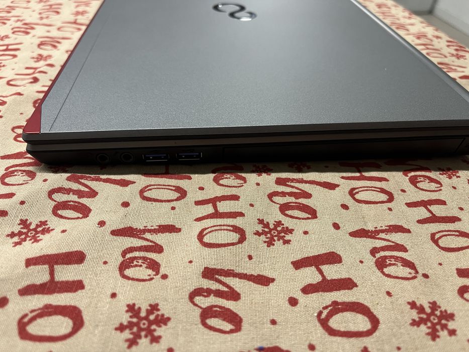 Fujitsu Lifebook E756 15.6"' 1920x1080 i7-6500U 8 RAM 256GB SSD