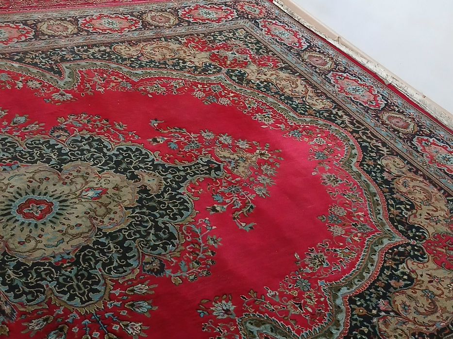 Продам красивый классический ковер