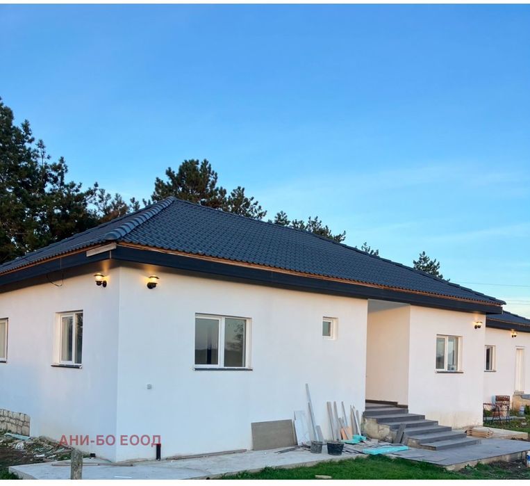 Продава се Къща в с. Сенокос, Област Добрич - 180 кв.м за 850 €/кв.м - Снимка #1