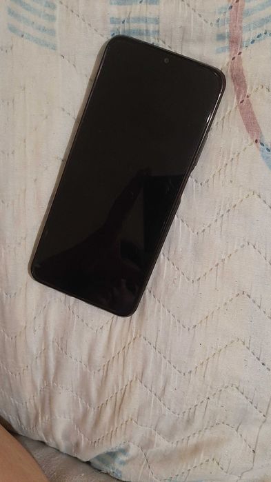 Срочно продам телефон