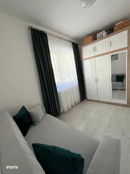 Apartament de 3 camere, 51 mp, parcare, str Sub Cetate