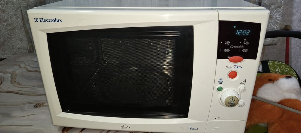 Микроволновка с грилем