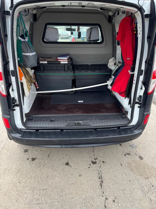 Vind sau schimb renou kanggo kompact