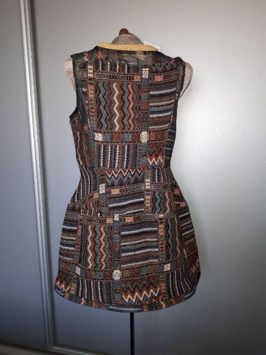 Дизайнерское платье,S размер.