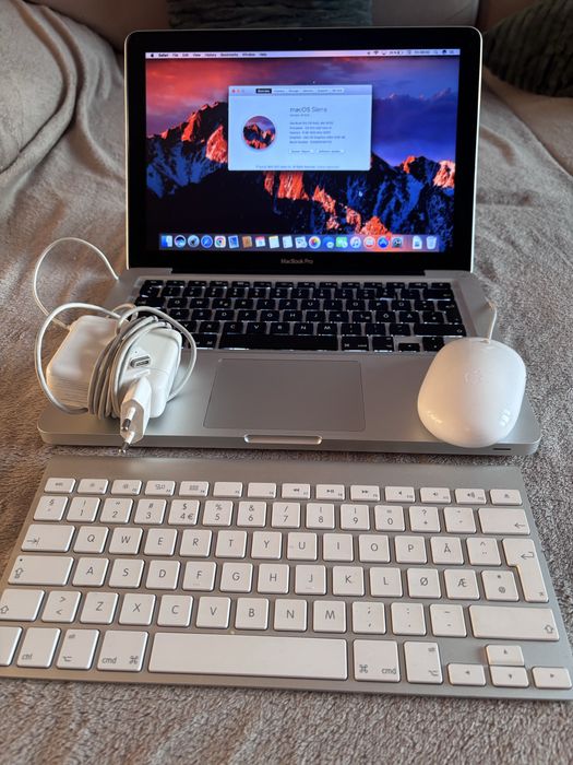 MacBook Pro 13" (Mid 2012) SSD 1TB + Tastatură & Mouse Apple