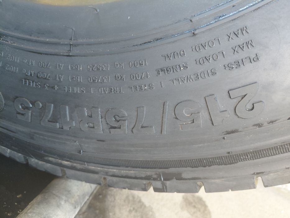 Anvelopă camion 215/75 R17.5